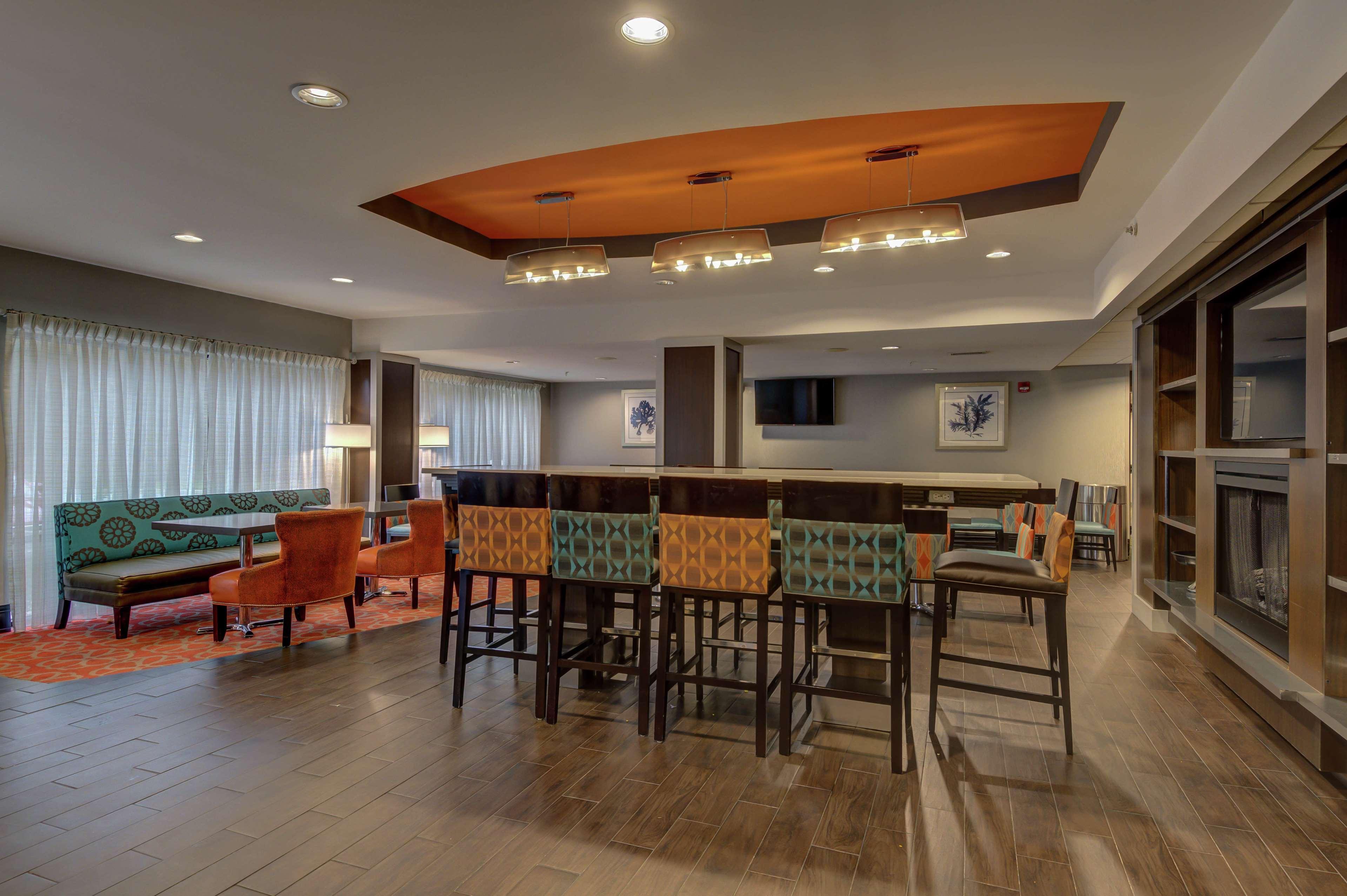 Hotel Hampton