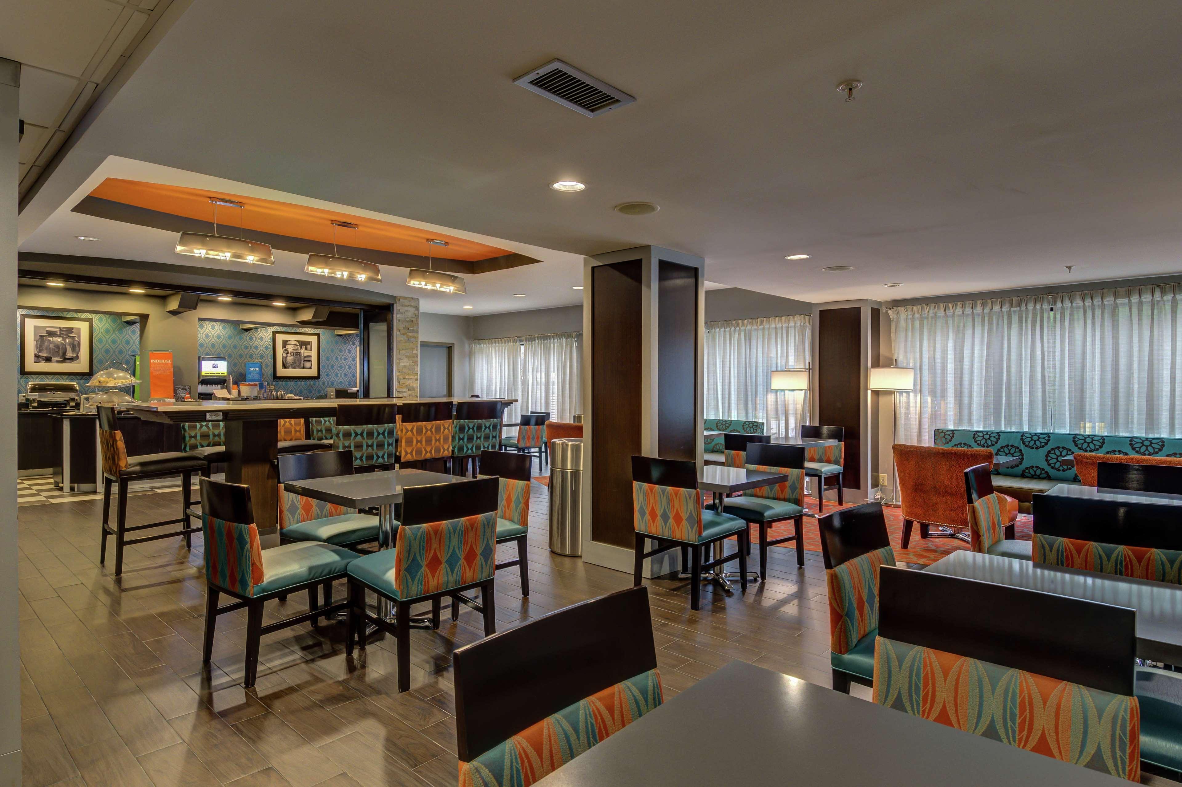 Hotel Hampton