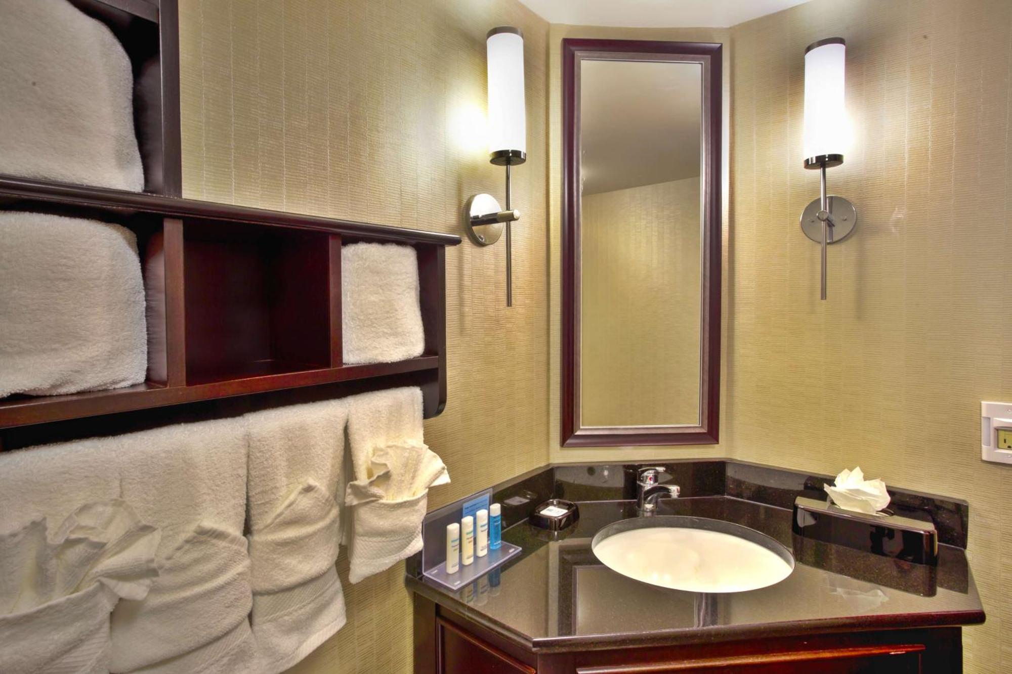 Hotel Hampton