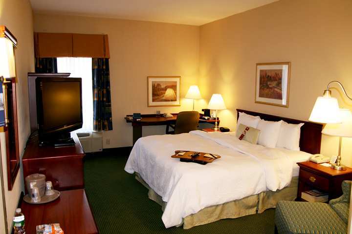 Hotel Hampton 3*
