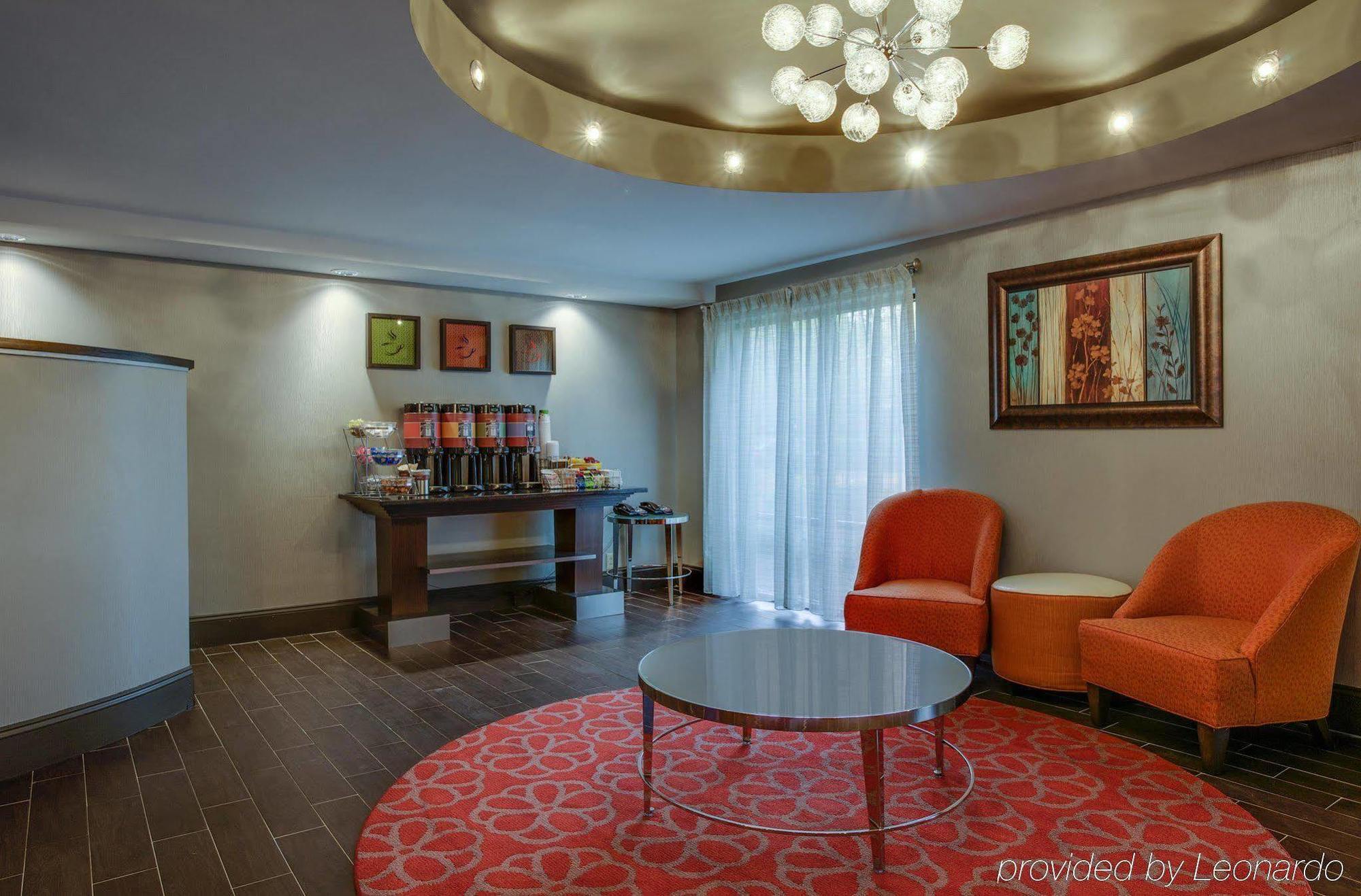 Hampton Hotel 3*