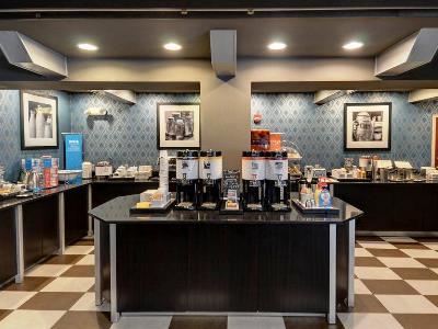 Hotel Hampton 3*